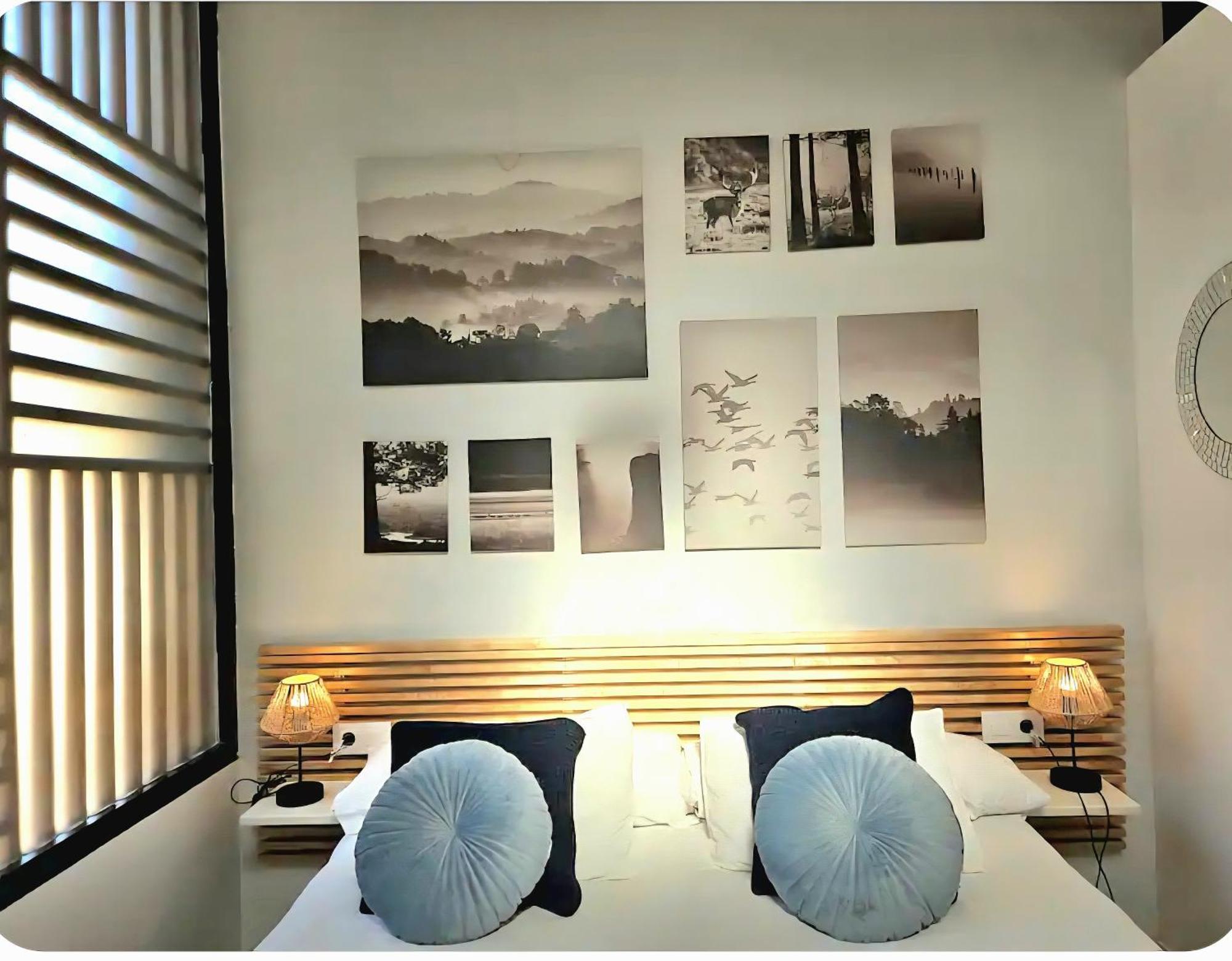 Urban Loft Apartment *